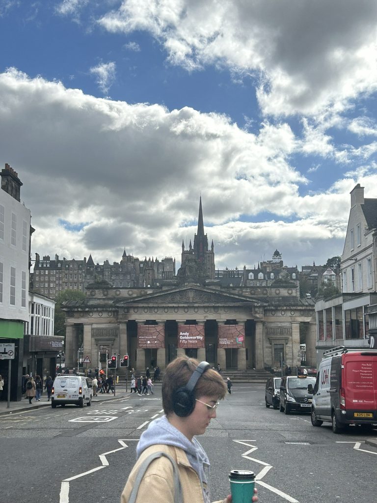 Edinburgh street, National Gallery